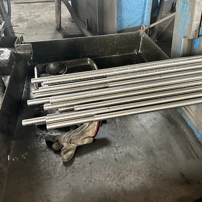 304 Grade 88 Stainless Steel Round Bar Rod Polished 600mm For Decoration
